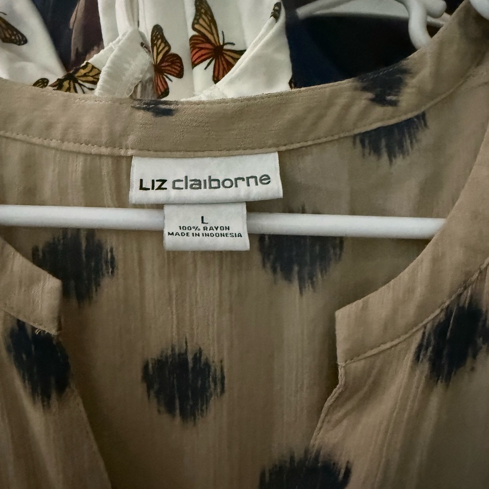 Liz Claiborne Beige and Navy Patterned Blouse
